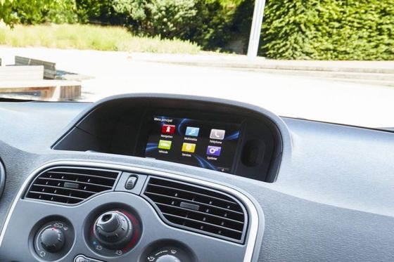 르노 칸구에 있는 최상의 가격과 2대 인승 밴,와 편한 특징, 마일리지, 좌석과 엔진 성능에