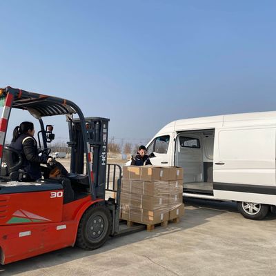 73.6kWh 전기 작은 화물 밴 110 km/H 전기 냉장고 밴 288 킬로미터 최대 범위