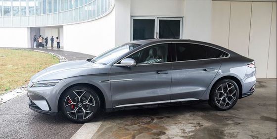 BYD 한 고성능 전기 자동차