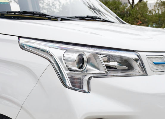 왼쪽으로 전기 MPV 자동차 다기능 전기 가족 차량 펑온 E380을 조종하기