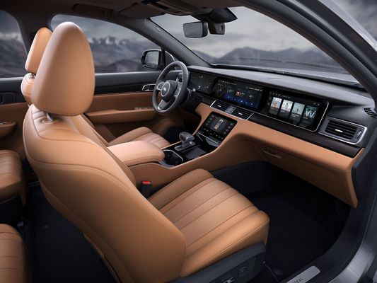 220 킬로미터 / Ｈ 플러그인 하이브리드 SUV 700Km 범위 4 스크린 6 인승 전기 자동차