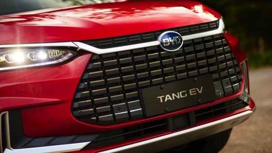 635 킬로미터 고성능 전기 자동차