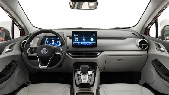 301 킬로미터 고급 전기 SUV