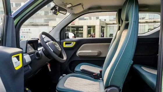 우링 게임 보이 소형 3 문 자동차 120 킬로미터 2 박스 4 인승 전기 자동차