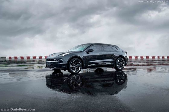 즈eep크르 001 큰 전기 자동차 장거리 732 킬로미터 고급 6.9s 내지 100 km/H