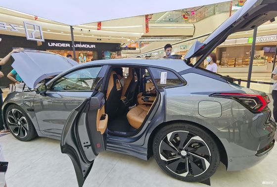 즈eep크르 001 큰 전기 자동차 장거리 732 킬로미터 고급 6.9s 내지 100 km/H