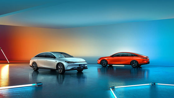 레아프모터 C01 고성능 전기 자동차 EV 180 킬로미터 / Ｈ 2930 밀리미터 차축 거리