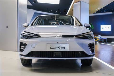 페이프안은 ER6 원거리 EV 자동차 FWD 4 바퀴 자동고속 SUV를 경탄합니다