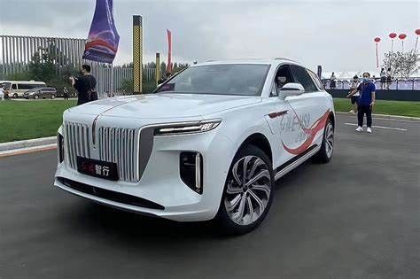 호화로운 광범위한 전기 자동차 SUV 홍기 E-HS9 120kWh 660 킬로미터 범위