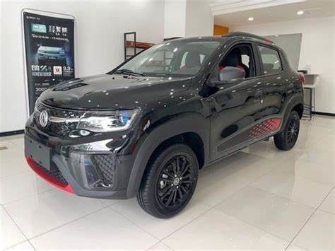 왼손 동풍 전기 SUV FWD 뉴 에너지 자동차 자동차 100 킬로미터 / Ｈ