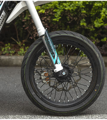 성인들을 위한 72V 150A 3000W 광폭 타이어 전기적 오토바이 강력한 전기 경주용 오토바이