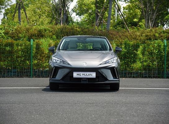 MG 뮬란 매체 전기 자동차 425 킬로미터 호화로운 새로운 전기 자동차