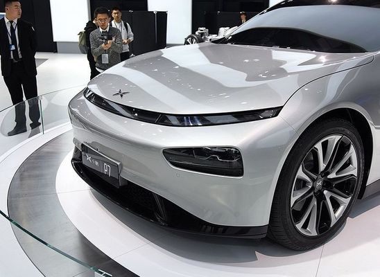 지적 리무진 전기 자동차 엑스펑 P7 국민 경제 개발 심의회 2WD 4WD 480 586 670 706 킬로미터 범위