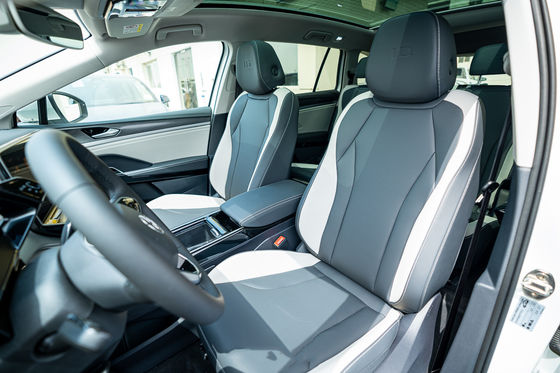 601 킬로미터 원거리 EV 자동차 폭스바겐사 Id. 6 크로즈즈 Pure+ 7 인승 전기 SUV