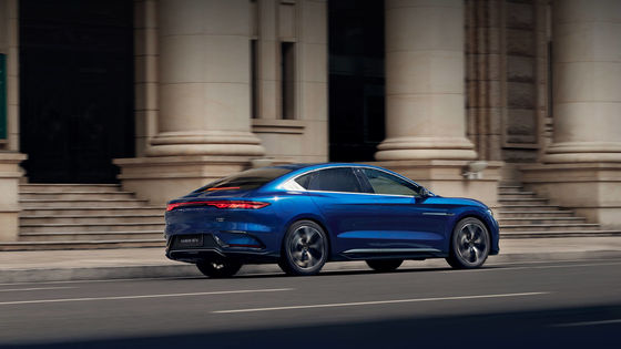 고속도 BYD 뉴 에너지 자동차