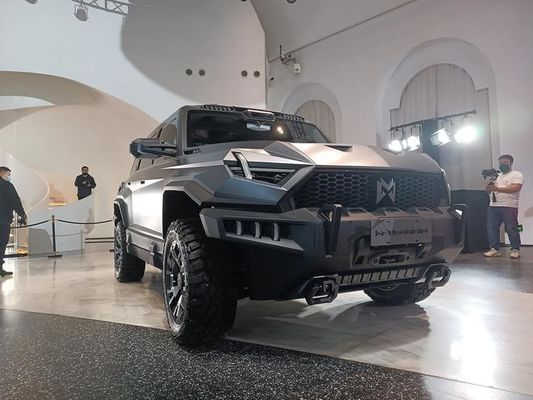 대용량 EV 자동차 둥펑 멘시 M-히로 917 EV 생산 시작 1000 HP 505 Km 범위 하에 후드