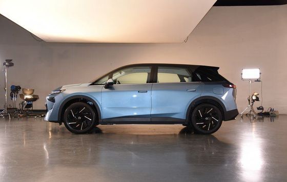 둥펑 베누시아S 신형 EV: VX6 5도어/좌석 가족 순수 전기 SUV CLTC520km 165km/H