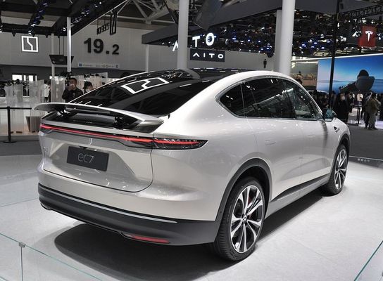 SUV At NIO EC7 75kWh 전기 자동차 480kW를 공급하는 모터