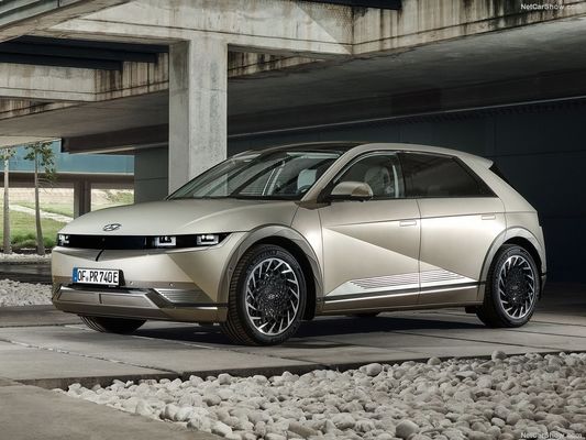 현대 아이오닉5의 새로운 전동차 제품군 430km 범위의 매력적이고 미래형 디자인