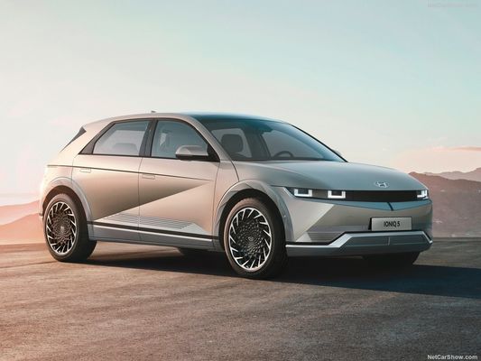 현대 아이오닉5의 새로운 전동차 제품군 430km 범위의 매력적이고 미래형 디자인