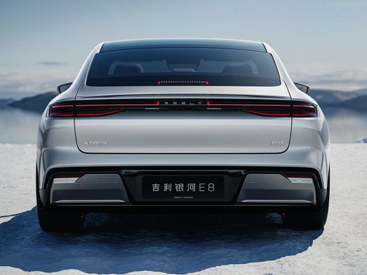 지일리 갤럭시 E8 EV 전기 자동차 2024 550Kw 맥스 뉴 에너지 차량 세단 단 엔진으로 190km/H 최대 속도