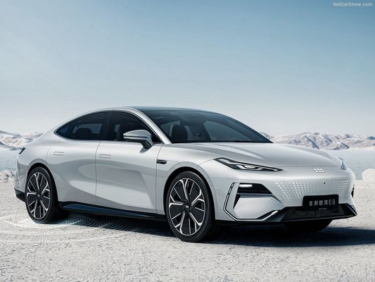 지일리 갤럭시 E8 EV 전기 자동차 2024 550Kw 맥스 뉴 에너지 차량 세단 단 엔진으로 190km/H 최대 속도