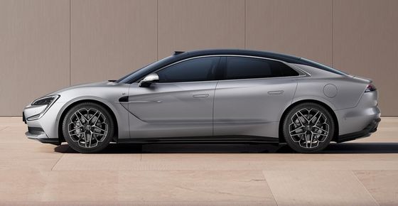 PRESALE 2024 신형 EV 자동차 BYD 양광 U7 세단 바람 저항 Cd 0.195 240Kw 모터 전력