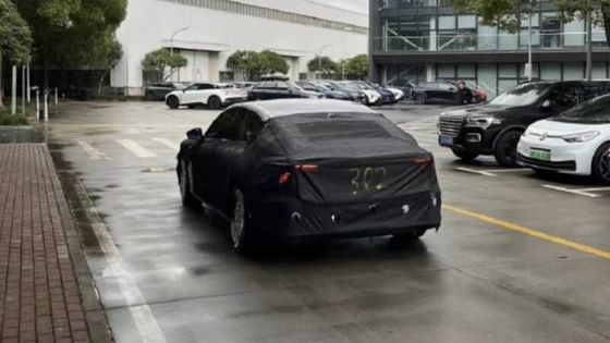 사전 판매 JV는 544 hp의 Jiyue 02 EV 세단과 RWD & AWD 버전의 새로운 에너지 자동차를 개발합니다.