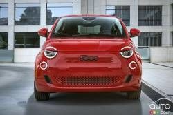 2024 FIAT 500e FWD 미니 전기 자동차 42kwh 배터리 최고 속도 94mph