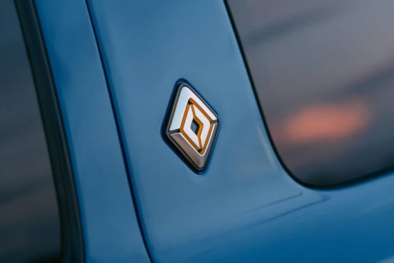 2023 리비안 R1S 800P.S 4 엔진 660km 범위를 7석 전동형 SUV