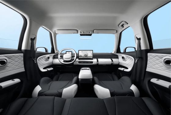 최신 순수한 EV 자동차 둥펑 Nammi 01 해치백 EV 그리고 인상적인 범위와 솔리드 스테이트 배터리