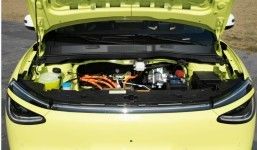 최신 순수한 EV 자동차 둥펑 Nammi 01 해치백 EV 그리고 인상적인 범위와 솔리드 스테이트 배터리