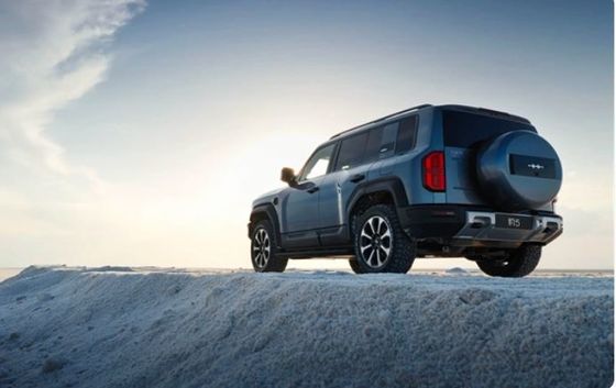 새로운 전기 4륜 구동 PHEV Byd 포뮬러 레오파드 5 최대 전력 출력 505 KW 및 최대 토크 760 N · m