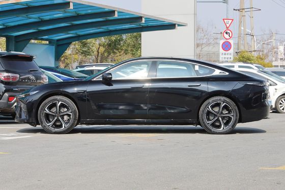 2024 순수 전기차 체리 스터라 ES 세단