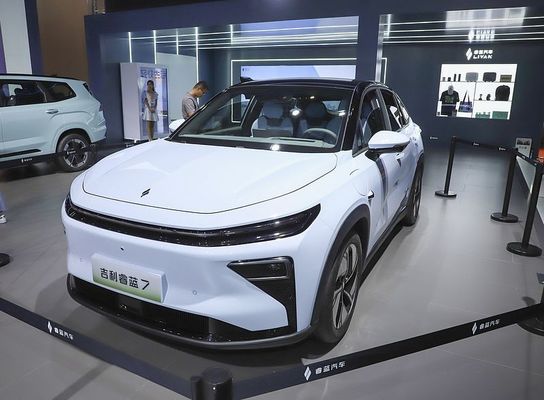 2024 리반 7 지엘리 루일란 7 EV 자동차 LHD 주식 배터리 450km EV 자동차 신 에너지 차량 자동차 순수 전기