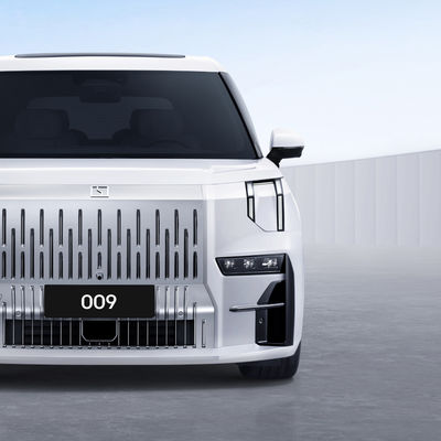 지크 009 순수 전기 럭셔리 MPV MPVS 140kwh 배터리 822km CLTC 범위 0-100km/h 4.5초에