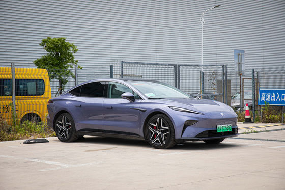 순수 전기 차량 Feifan F7는 배터리 충전 및 평생을 무료로 교환 할 수 있습니다. 500km RWD 드라이브 트레인 전기 자동차