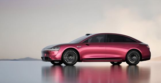 프리셀 화웨이 & BAIC 스테라토 S9 순수 전기 차량 4도어/5석 세단 214km/h 최고 속도 227kw 모터 파워 뉴 에브 자동차