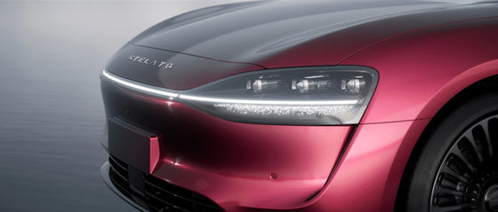 프리셀 화웨이 & BAIC 스테라토 S9 순수 전기 차량 4도어/5석 세단 214km/h 최고 속도 227kw 모터 파워 뉴 에브 자동차