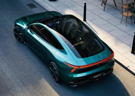 가장 뜨거운 베이징 자동차 쇼 Jiyue07 200kw 모터 파워 27w;.S 순수 전기 자동차 최고 속도 200km / h