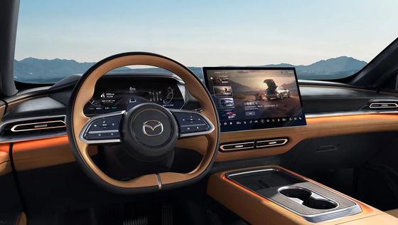 최초의 순수 전기차 마즈다 EZ-6는 얇은 후륜 구동 세일런으로