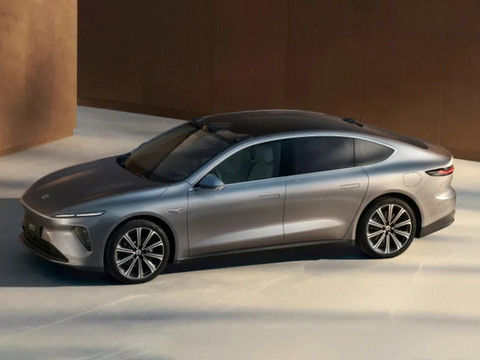 새로운 에너지 차량 2024 Nio ET7 웨일라이 전기 차량 75kwh 200km/h 고속 자동차
