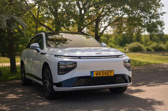 새로운 프리미엄 전기 SUV -Xpeng G9 2024 570km pro 230 엔진 전력 430N.m 토크 6.4sec 0-100km/h 가속