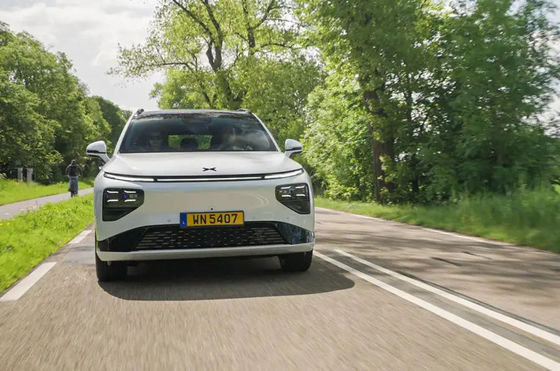 새로운 프리미엄 전기 SUV -Xpeng G9 2024 570km pro 230 엔진 전력 430N.m 토크 6.4sec 0-100km/h 가속