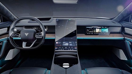 딜러는 NETA S 2024 4도어 패스트백 세단 하이브리드 전기 자동차의 전력 출력 231ps까지 0-100kmph 가속 8.6초