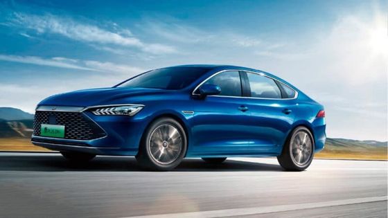새로운 하이브리드 차량 2024 BYD Qin L Dm-i 1.5T 101PS.L4 엔진 218PS 전기 모터 파워 180km/h 최고 속도