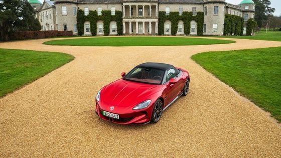 MG 사이버스터 트로피 전동 스포츠카 건전한 335bhp와 350파운드 Ft 토크, 77kwh 배터리 아래 336 마일 범위