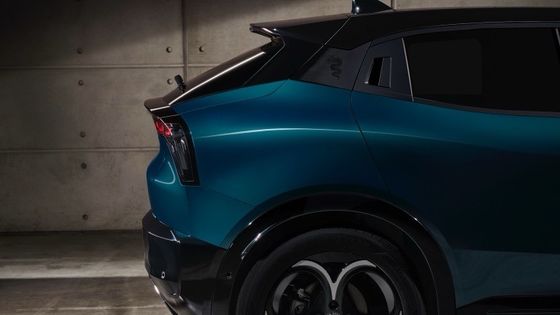 첫 EV 컴팩트 자동차 알파 로미오 주니어 전기 54.8kwh 배터리와 최대 전력 158kW, 최대 345마일 범위