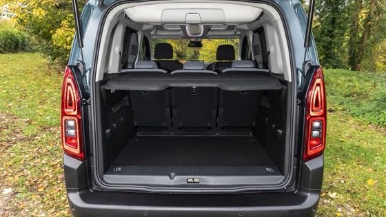 신형 시트로엔 e-버링고 신형 전기차 339km 범위 100kW의 배터리와 52kwh 배터리 136P.s 엔진 & 132km/h 최고 속도