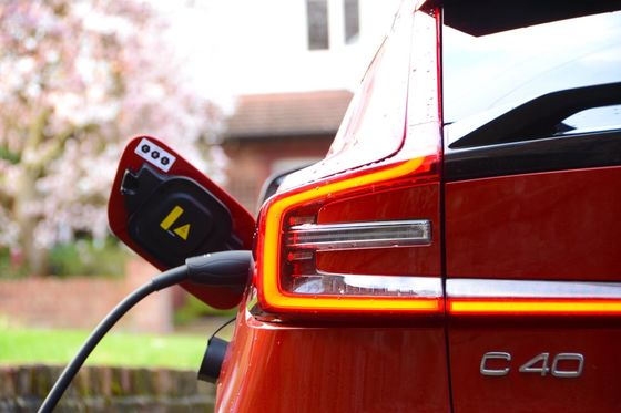 모든 라운드 EV 볼보 EC40 WLTP 326마일 4.7초 가속 0-62mph 408hp 모터 마력